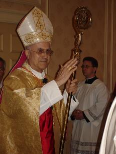 Le cardinal Bertone à la messe d'ouverture de la convention le 7 août