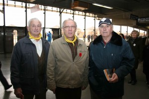 (g. à d) Gérard Loiselle, Daniel Thauvette et Henri-Paul Ferdais, de la paroisse La Nativité à Cornwall (Photo : DI MATTEO)